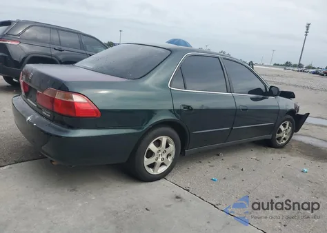 2000 Honda Accord Se from USA, damaged, VIN JHMCG5678YC033301